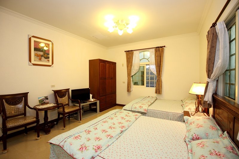 🌿 四人套房（A 館） - 房型照片